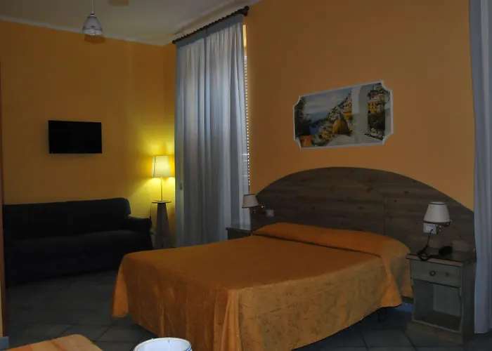 Potenza מלון נאפולי