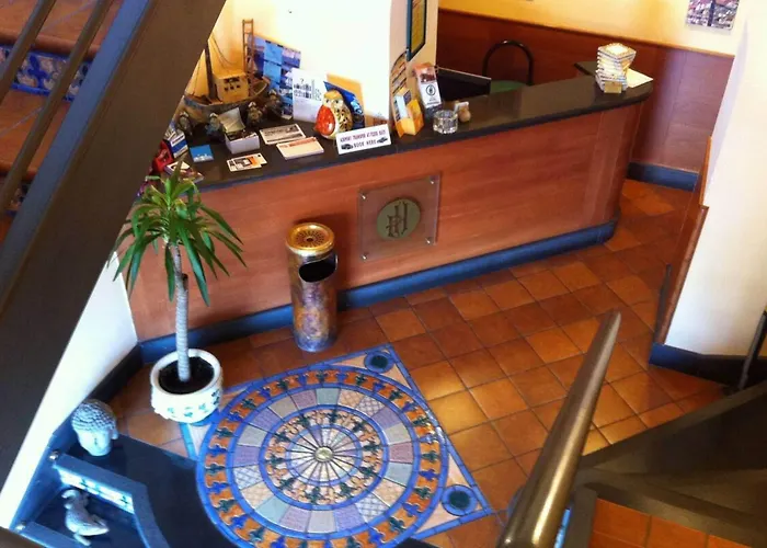 Potenza 3* נאפולי