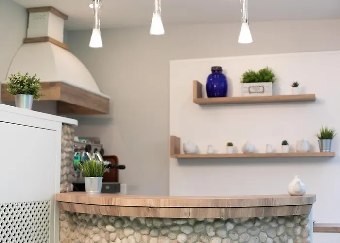 Potenza 3* نابولي